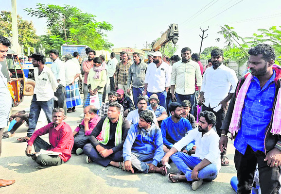 సాఫ్ట్‌వేర్‌ లోపం.. పత్తి రైతుకు శాపం1