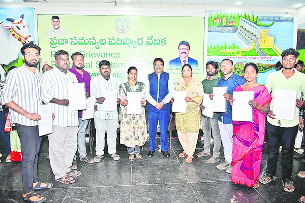 చిత్తశుద్ధితో  ఉద్యోగం చేయాలి 
1