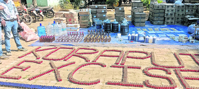 విదేశీ నకిలీ మద్యం కర్మాగారం గుట్టురట్టు 2