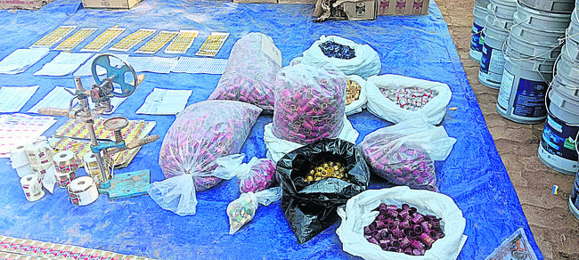 విదేశీ నకిలీ మద్యం కర్మాగారం గుట్టురట్టు 1