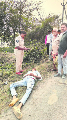 యువకుడి దుర్మరణం 1