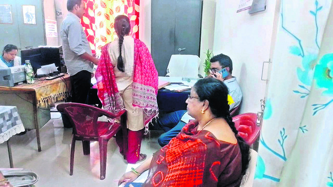 ఐసీడీఎస్‌ కార్యాలయంలో ఉద్రిక్తత 1