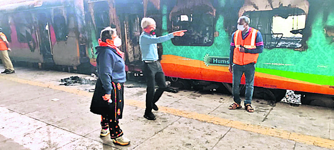 హాహాకారాలు5