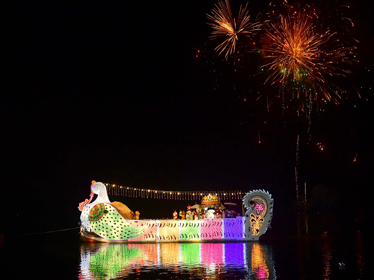 Bhadrachalam Sri Sita Ramula Teppotsavam Photos20