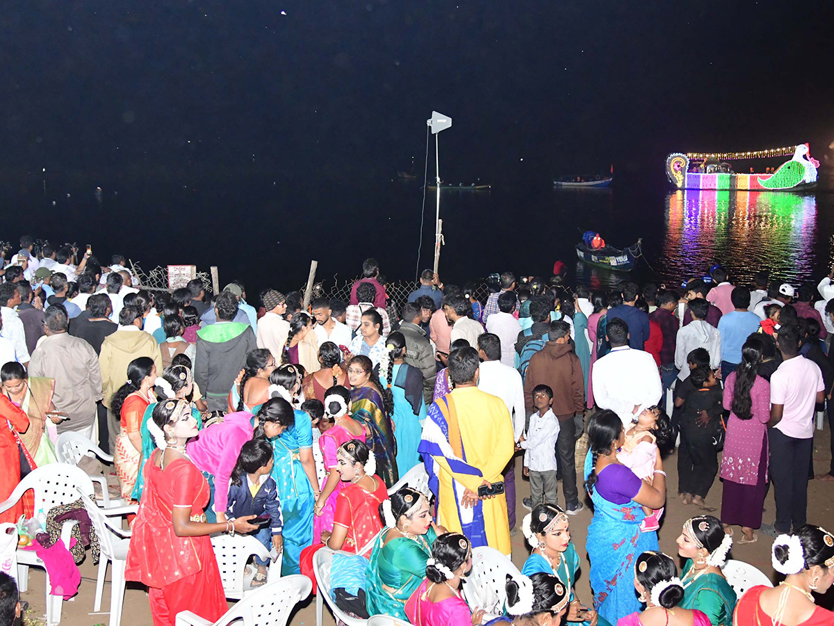 Bhadrachalam Sri Sita Ramula Teppotsavam Photos7