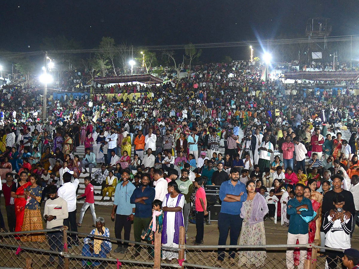 Bhadrachalam Sri Sita Ramula Teppotsavam Photos9