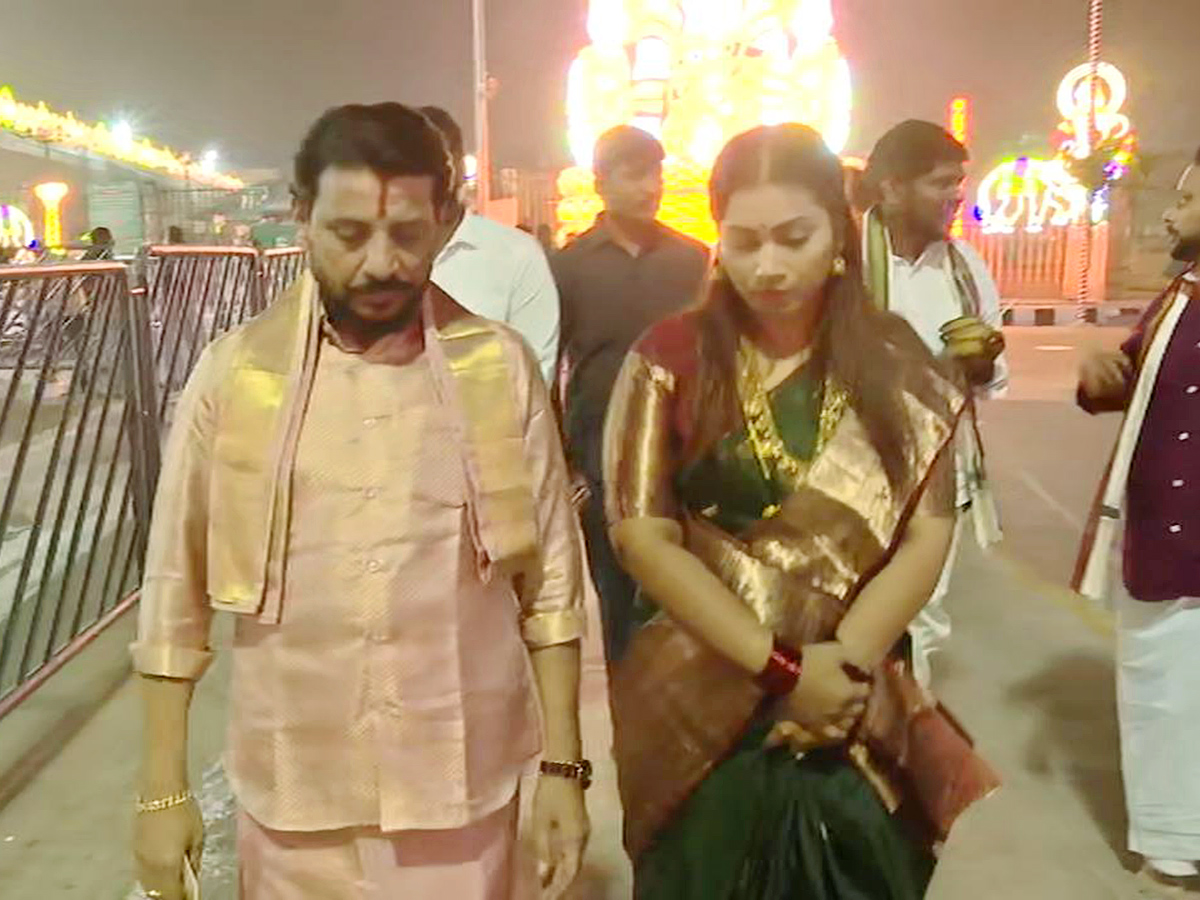 Mukkoti Ekadashi 2025 : Celebrities Visit To Tirumala Photos11