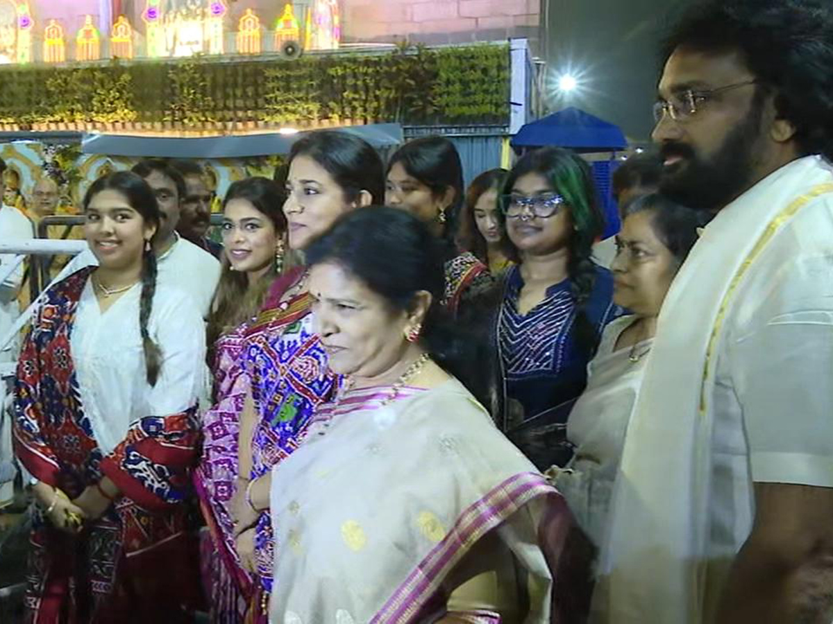 Mukkoti Ekadashi 2025 : Celebrities Visit To Tirumala Photos2