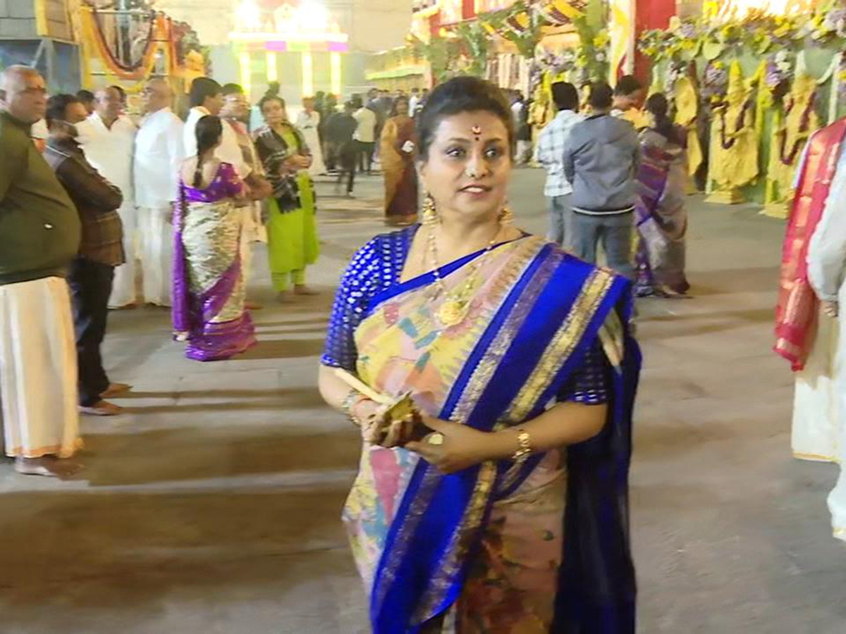 Mukkoti Ekadashi 2025 : Celebrities Visit To Tirumala Photos5