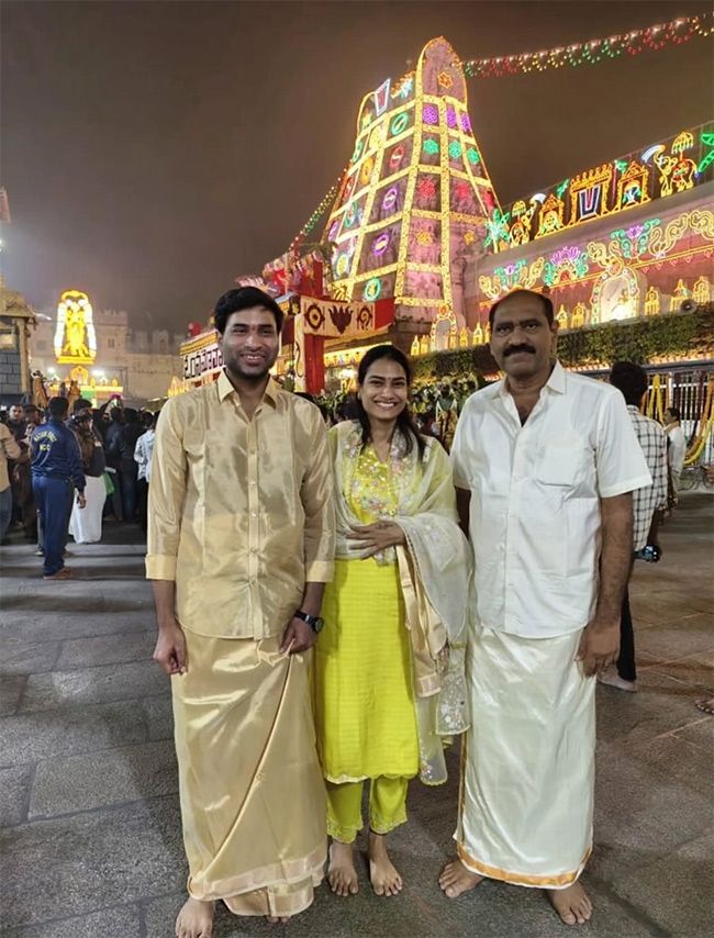 Mukkoti Ekadashi 2025 : Celebrities Visit To Tirumala Photos26