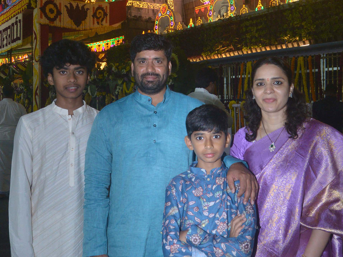 Vaikuntha Ekadashi 2025 : Huge Devotees Rush At Tirumala Photos13