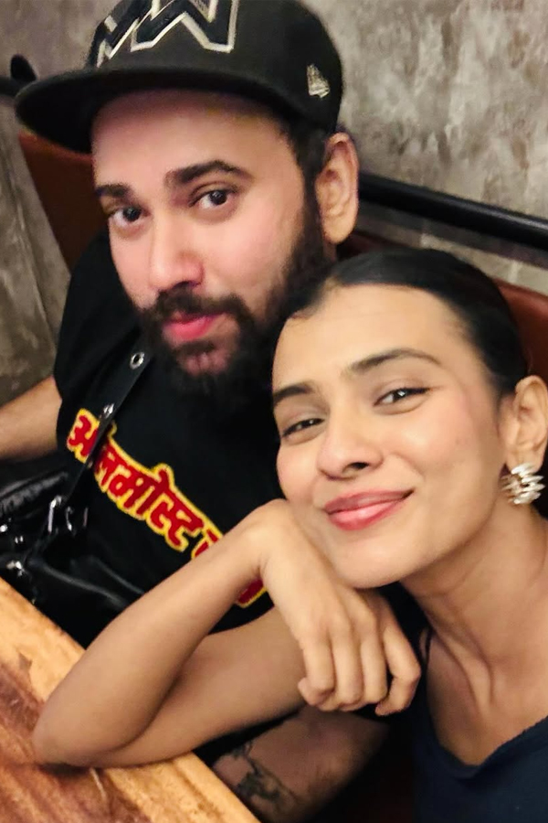 Wedding, shooting... Hebba Patel with memories of This year Photos12