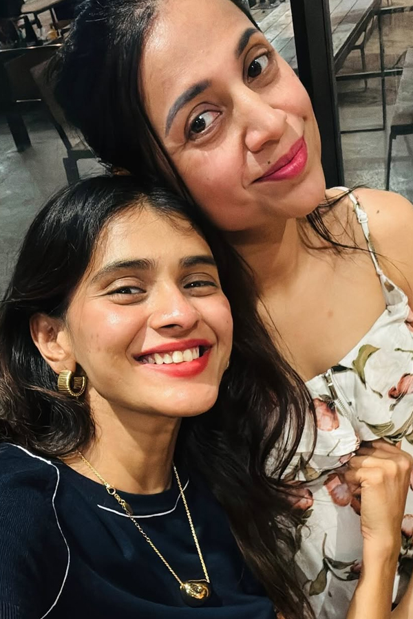 Wedding, shooting... Hebba Patel with memories of This year Photos15