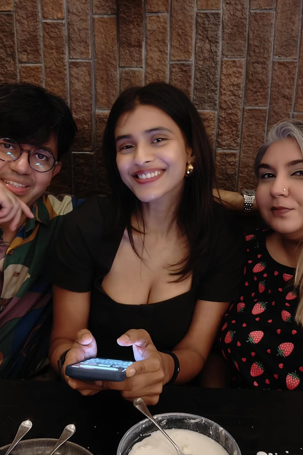 Wedding, shooting... Hebba Patel with memories of This year Photos16