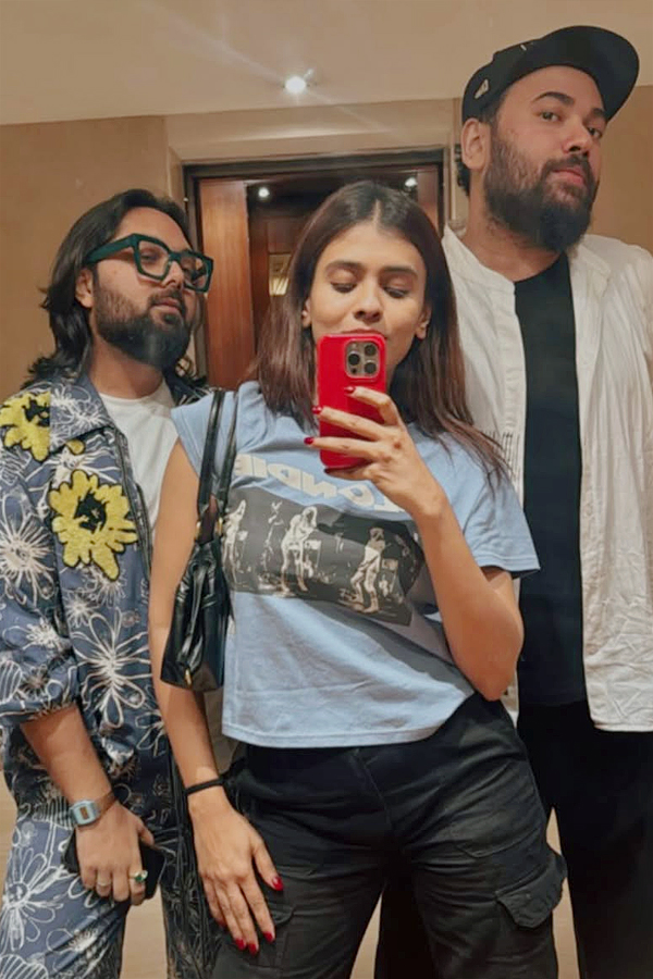 Wedding, shooting... Hebba Patel with memories of This year Photos3