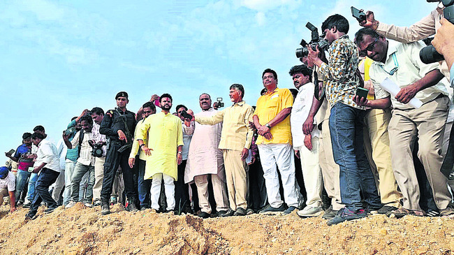 ఎన్నాళ్లీ ఎదురుచూపులు?1