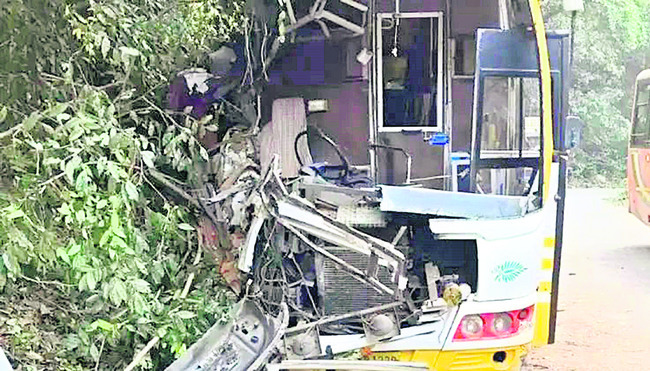 రక్తమోడిన రహదారులు 1