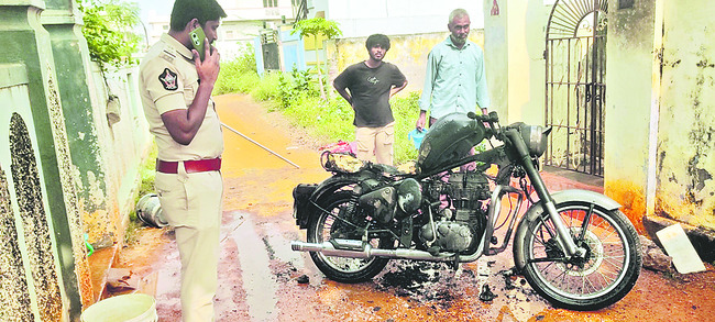 పురుగుమందు తాగి చికిత్స పొందుతూ వ్యక్తి మృతి 1