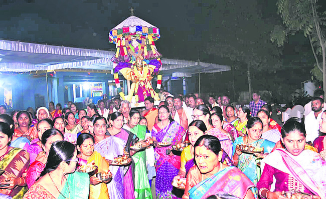 వైభవంగా వైకుంఠ ఏకాదశి1