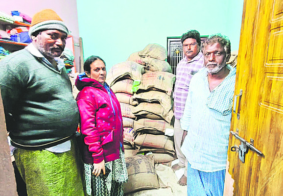 చౌకబారు దందా1