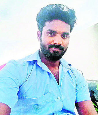 టిప్పర్‌ ఢీకొని యువకుడి మృతి 3