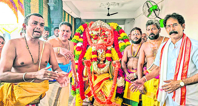 ఇల వైకుంఠం.. కన్నుల వైభవం1