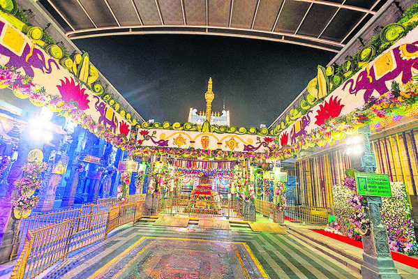 భూలోక వైకుంఠం! 
2