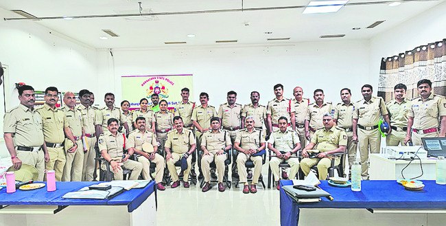 శ్రీవారిని దర్శించుకున్న స్పీకర్‌ ప్రసాద్‌కుమార్‌ 
1