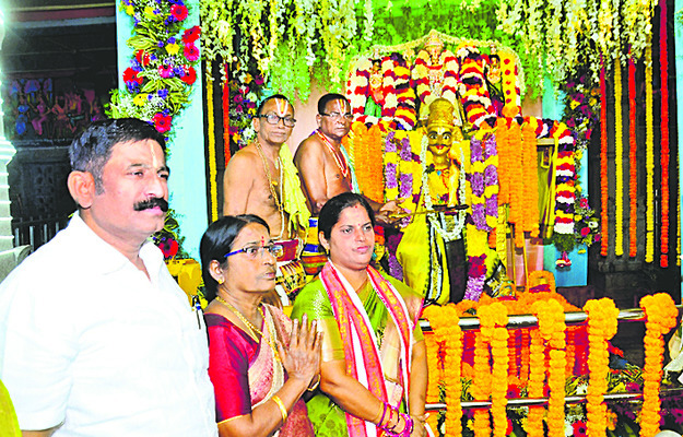 ముక్కోటి ఏకాదశికి కిక్కిరిసిన వైకుంఠపురం 1