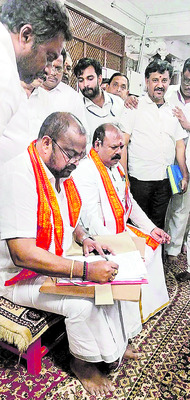 రత్నగిరి.. వివాదాలే సరి..3