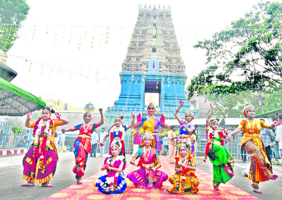 దివ్య దర్శనం.. జన్మ ధన్యం 1