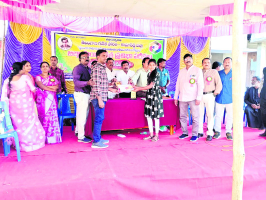 రాష్ట్రస్థాయి గణిత ప్రతిభా  పరీక్షకు ఎంపిక
2