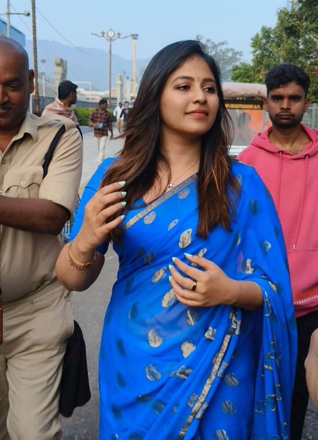 Tollywood celebrities offer prayers to Lord Venkateswara at Tirumala (Photos)5