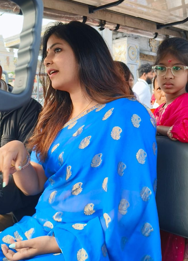 Tollywood celebrities offer prayers to Lord Venkateswara at Tirumala (Photos)6