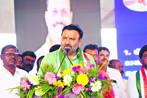 నిమ్న వర్గాల అభివృద్ధే ధ్యేయం 
1