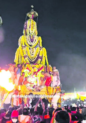 వైభవంగా అంజన్న ఉత్సవాలు 1