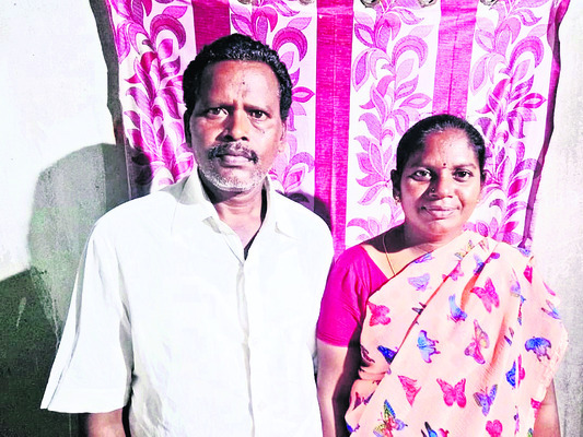 అప్పుడు భర్తలు..  ఇప్పుడు భార్యలు2