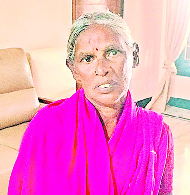 సమాధానం చెప్పడమే లేదు  
1