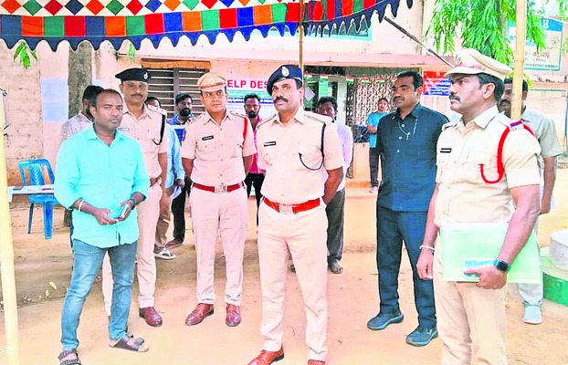 మఠంపల్లి చర్చిలో  దివ్యబలి పూజ2