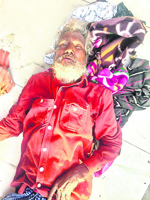 గుర్తు తెలియని మృతదేహం లభ్యం1