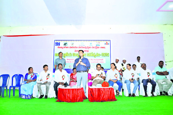 పోలింగ్‌ సిబ్బందికి విధుల కేటాయింపు1