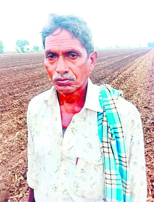 కల్లాల్లో ధాన్యం... కళ్లల్లో దైన్యం!1