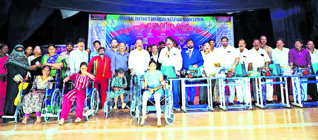 వీబీఆర్‌ను పరిశీలించిన ఎమ్మెల్సీల బృందం  1