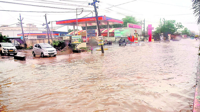 జలదిగ్బంధం2