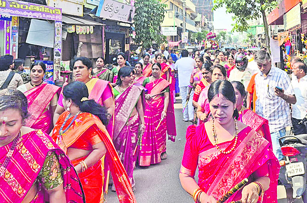 వైభవంగా శివపార్వతుల కల్యాణం1