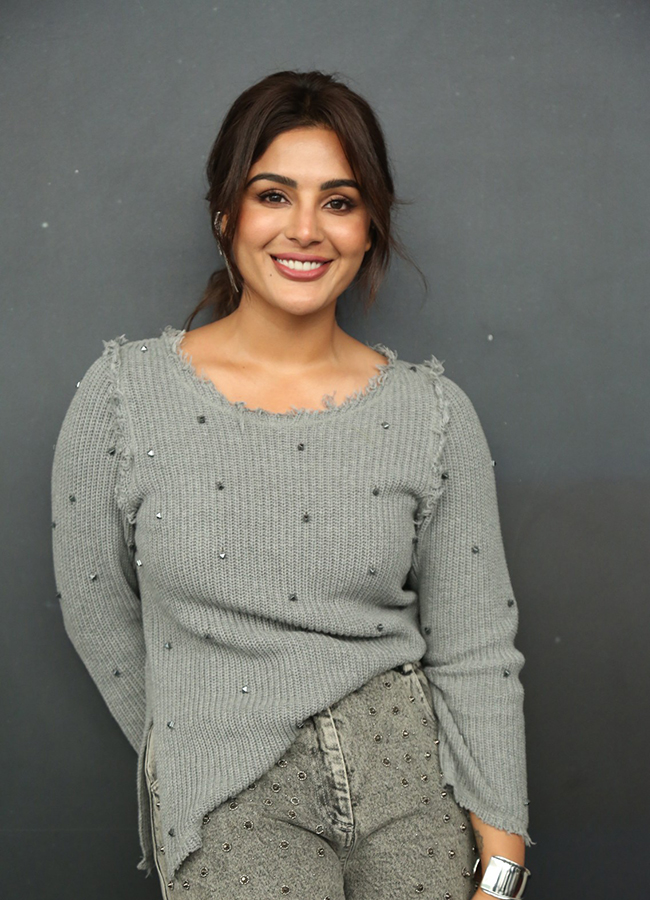 Akhanda 2 Actress Samyuktha Menon Latest Photos HD15