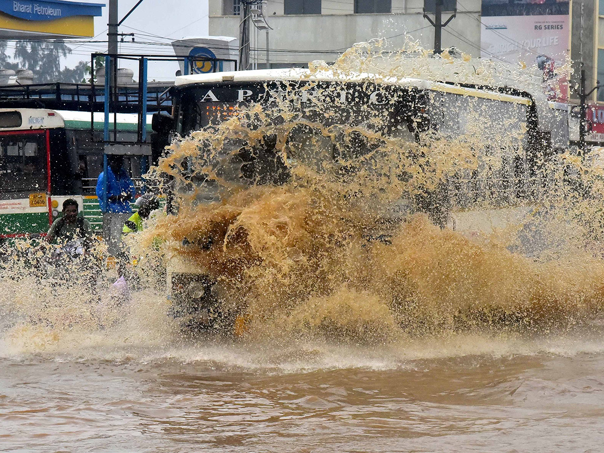 Cyclone Ditwah : Heavy Rains in Nellore Photos20