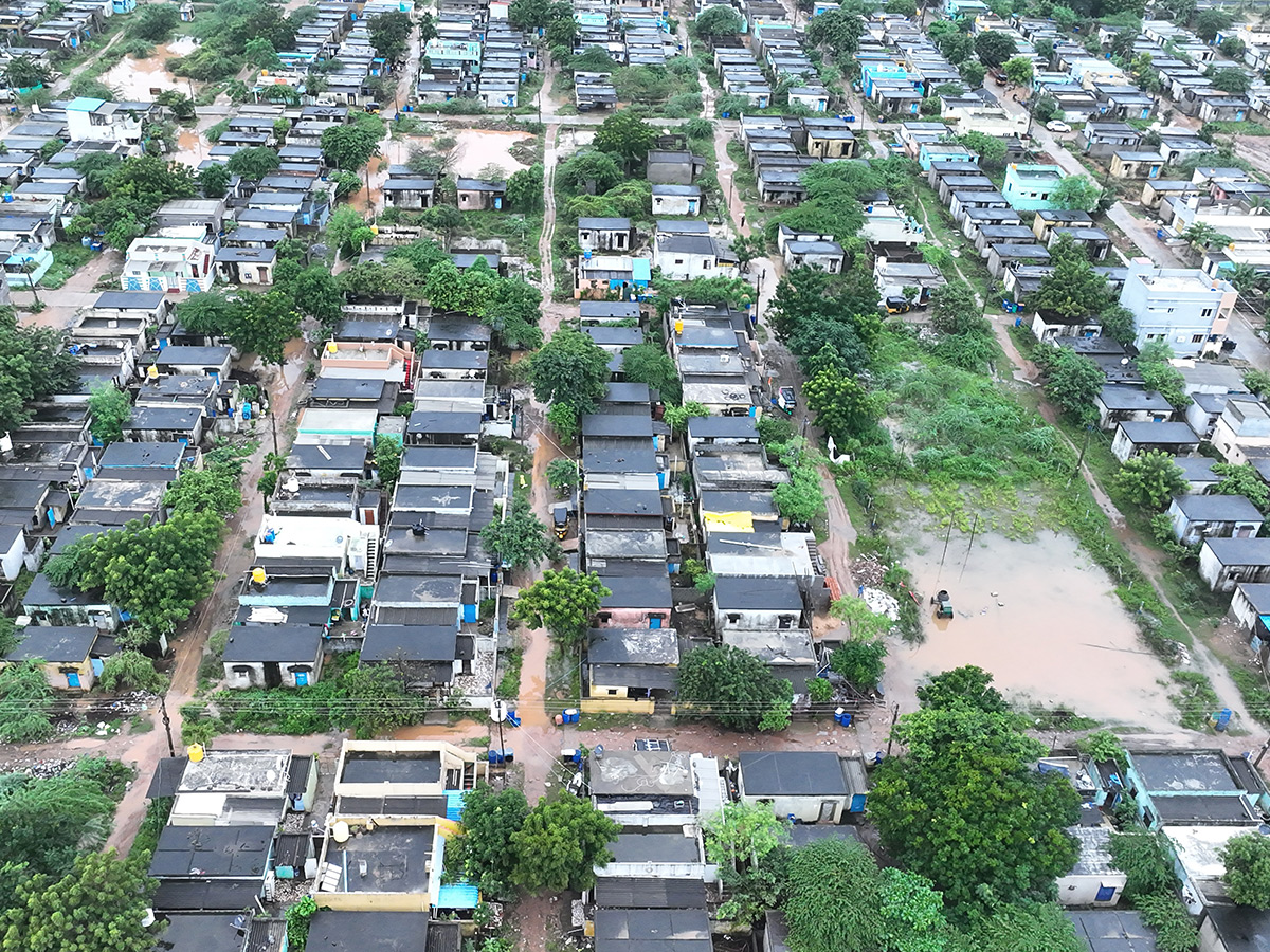 Cyclone Ditwah : Heavy Rains in Nellore Photos26