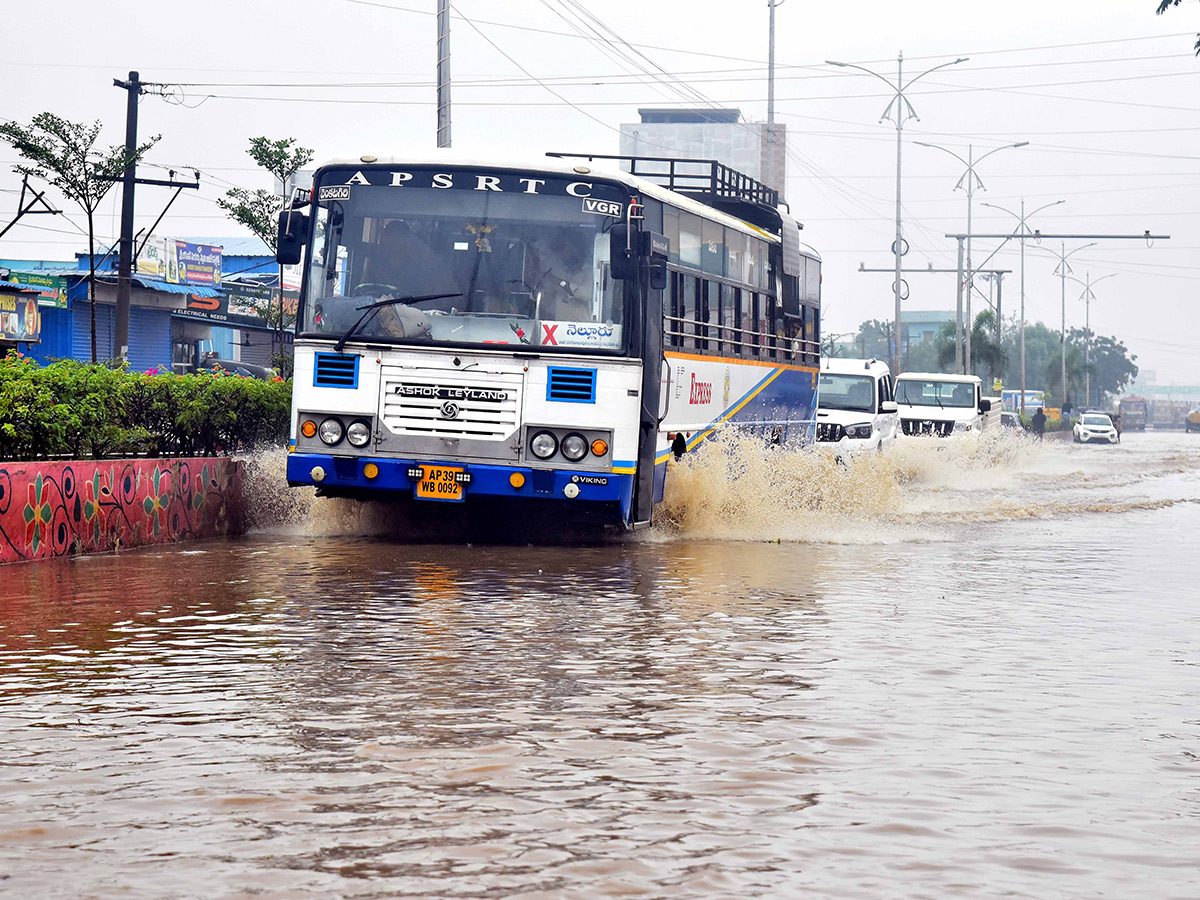 Cyclone Ditwah : Heavy Rains in Nellore Photos8