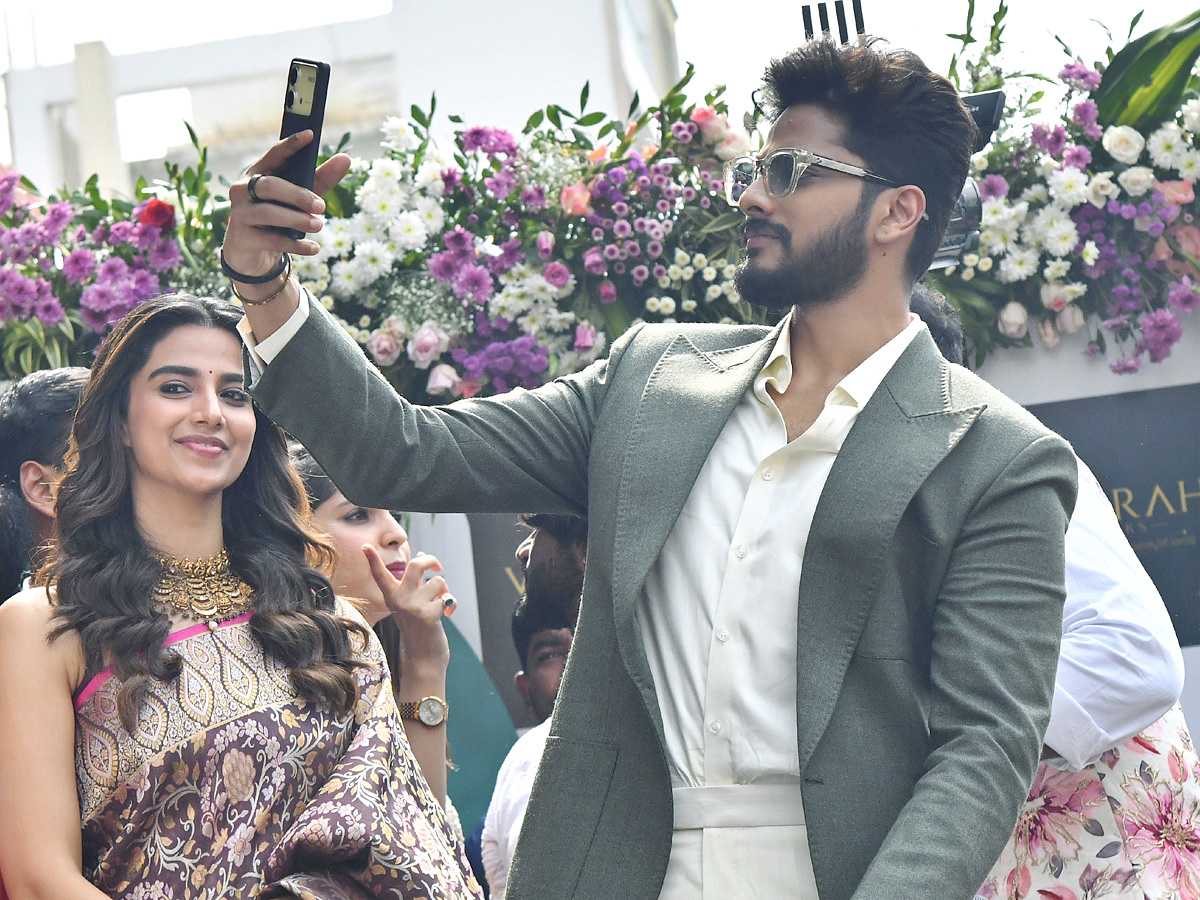 Hero Teja Sajja, Actress Meenakshi Chaudhary Launches Shopping Mall Photos6